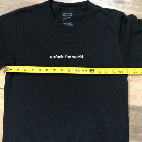 Can’t blame the youth Tee - Picture 5 of 7